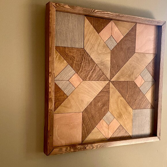 Lovely Amish-Style Indoor Barn Quilt (hex) - Picture 4 of 4